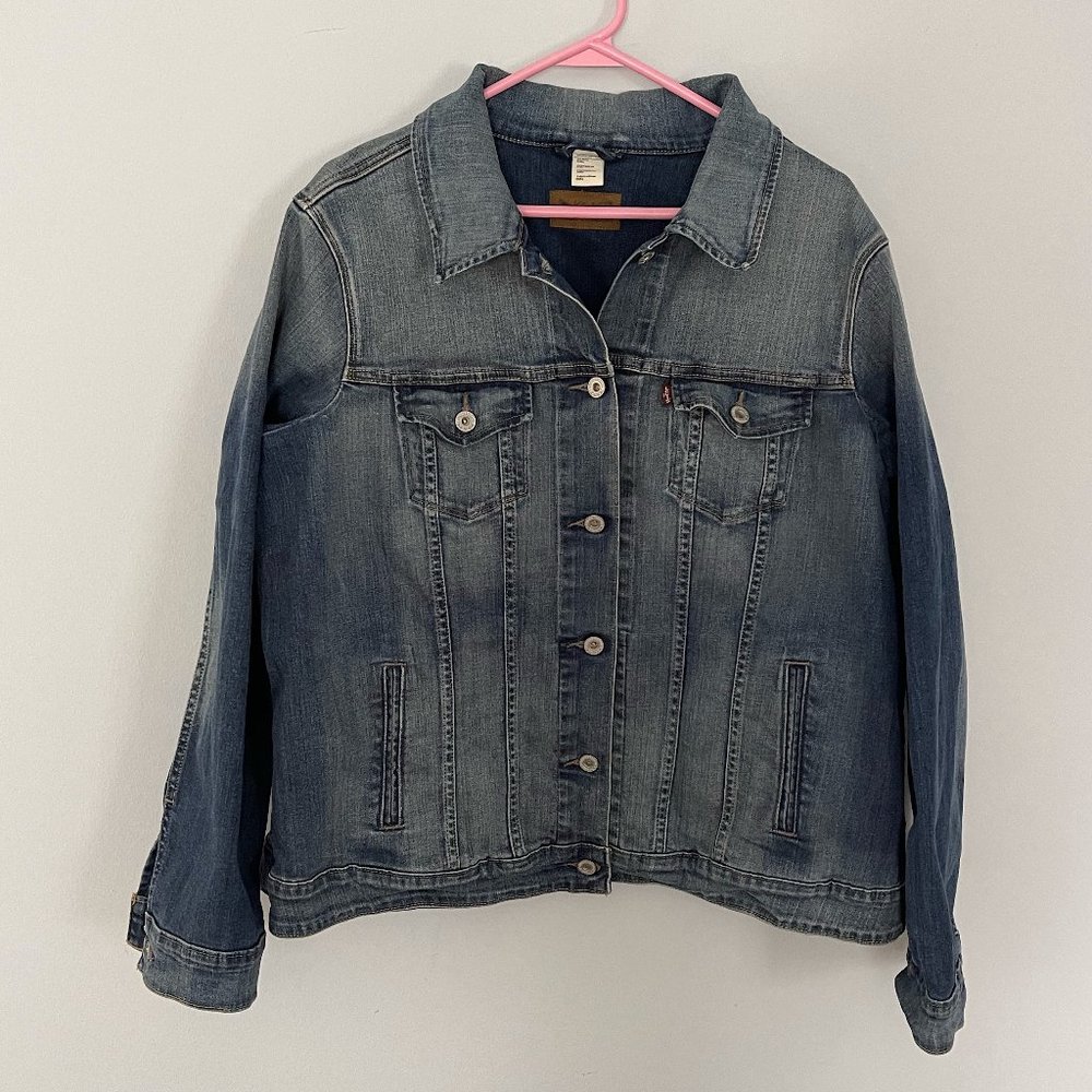 Women's Vintage Levi's Jeans Jacket
